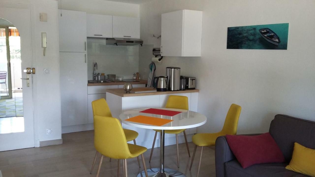 Appartamento Jardins Du Pont Du Lys Juan-les-Pins Esterno foto