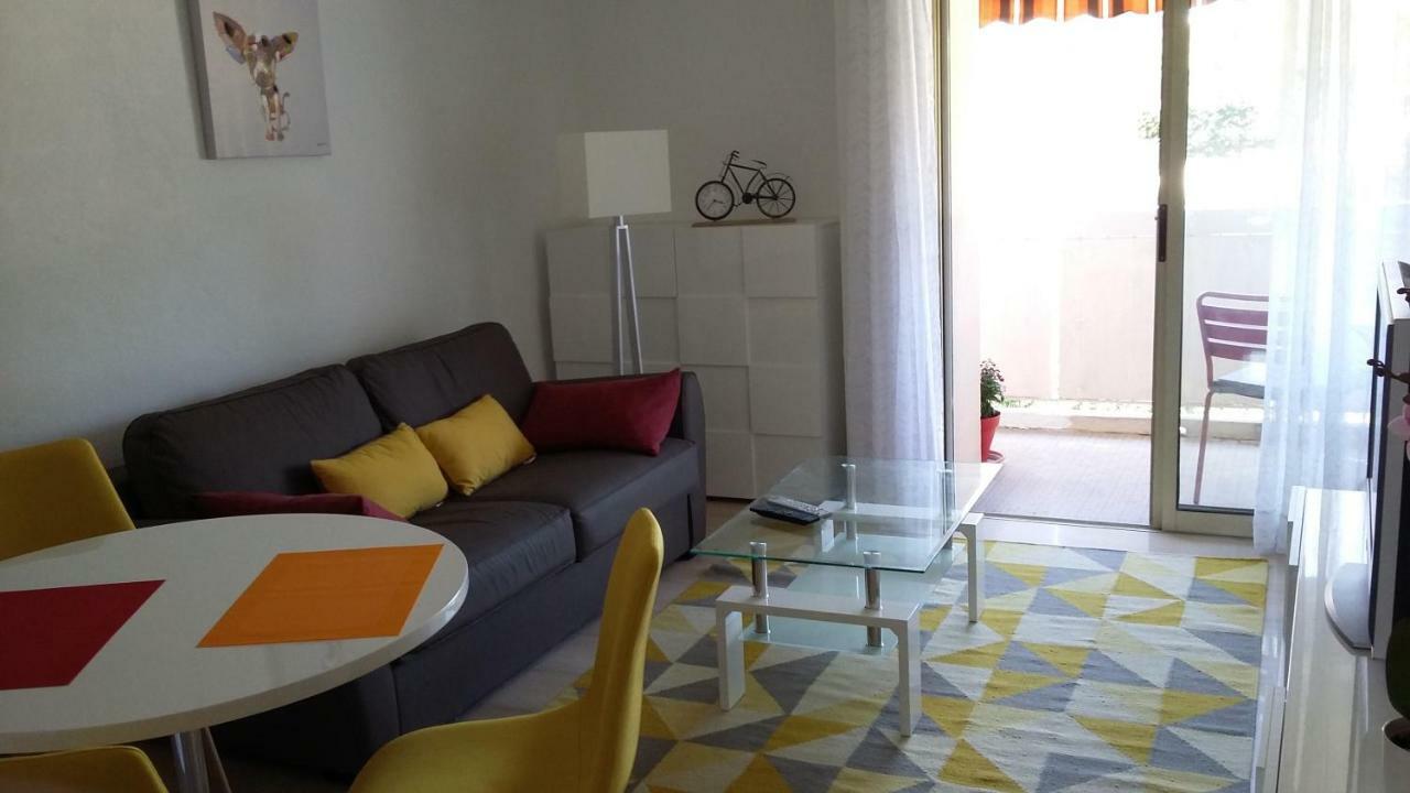 Appartamento Jardins Du Pont Du Lys Juan-les-Pins Esterno foto
